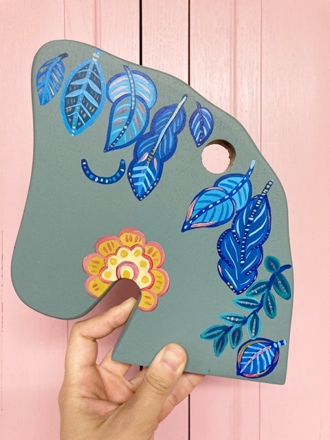 La tête du cheval à bascule, face Nuit